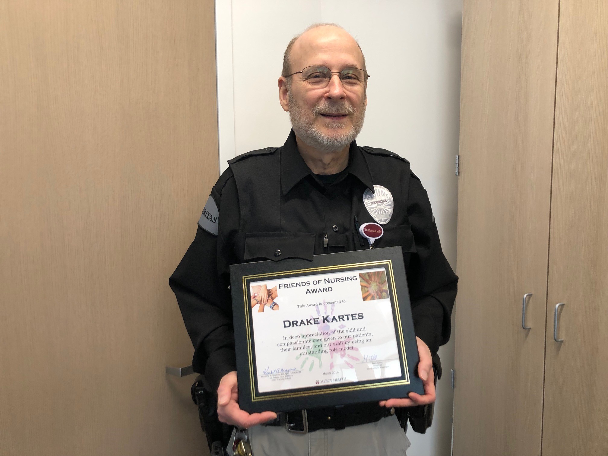 Assistant Manager of Security Drake Kartes Receives Friend of Nursing Award