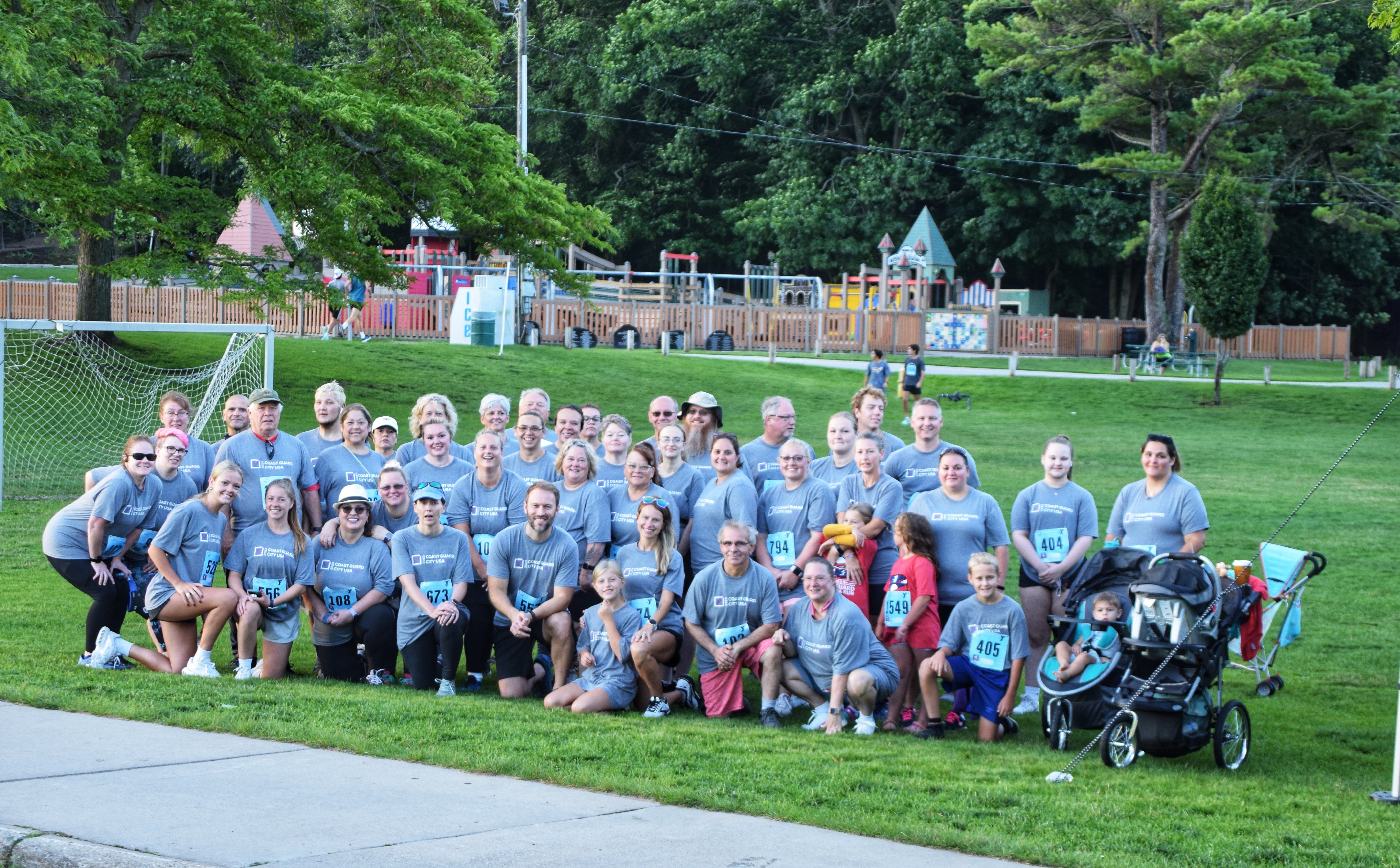 Photo of many runners in the Grand Haven Running Events for Coast Guard Festival